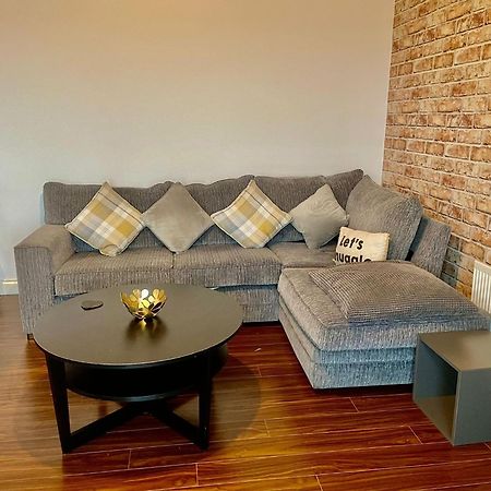 2 Bedroom City-Centre Apartment With Free Parking Belfast Eksteriør billede