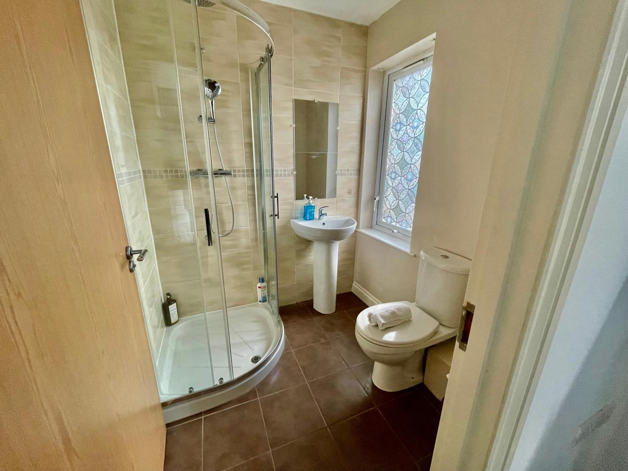 2 Bedroom City-Centre Apartment With Free Parking Belfast Eksteriør billede