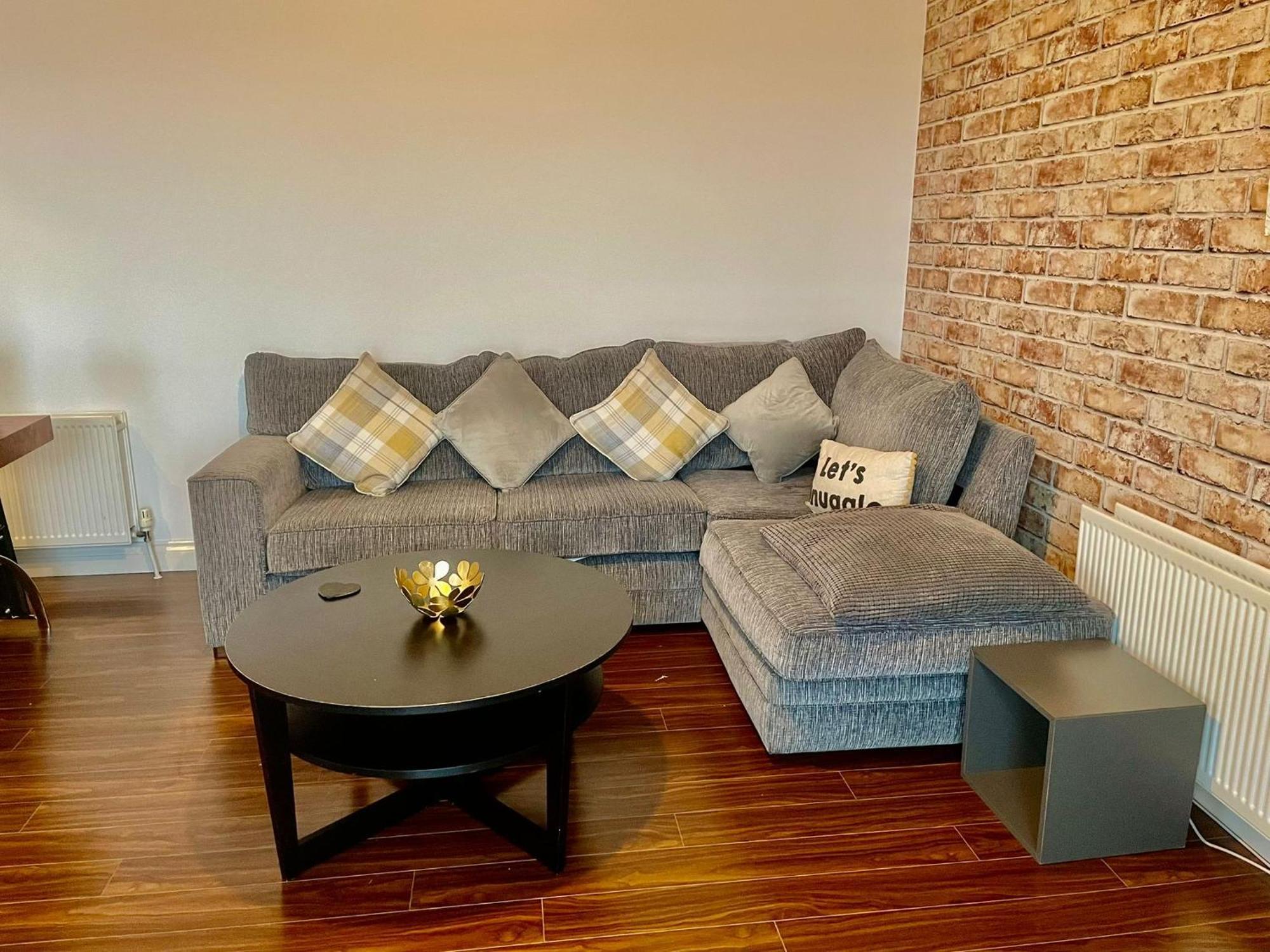 2 Bedroom City-Centre Apartment With Free Parking Belfast Eksteriør billede
